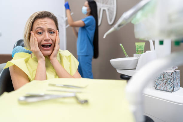 Best Emergency Tooth Extraction in Rlborough, MA